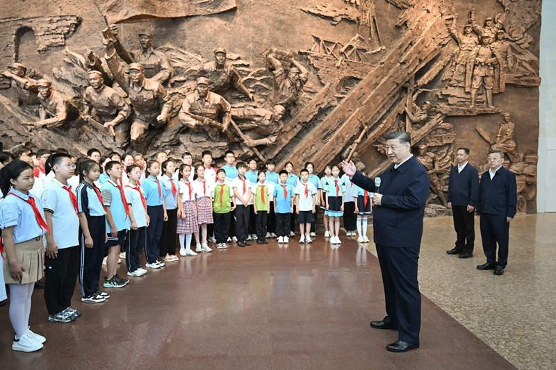 习近平在山西考察时强调：努力在推动资源型经济转型发展...